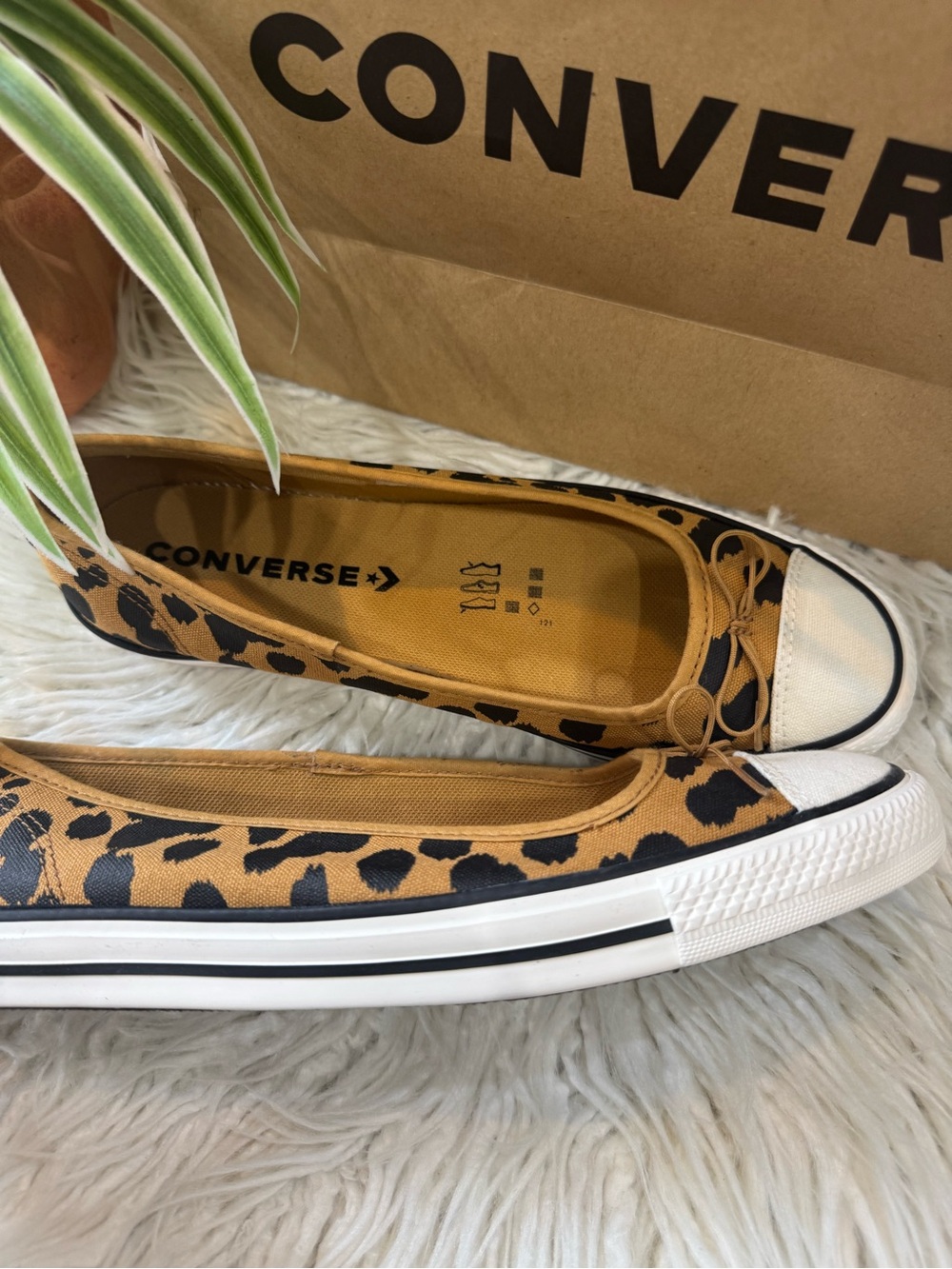 New🌿Converse Leopard Print Ballet Flats in Tan and Black